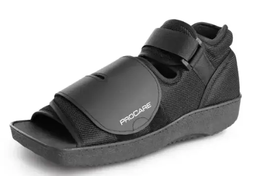 SQUARED CAST SHOE