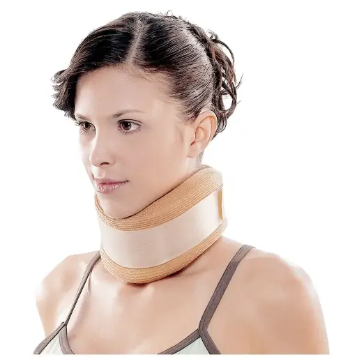 ​CERVICAL COLLAR WITH PLASTIC INSERT